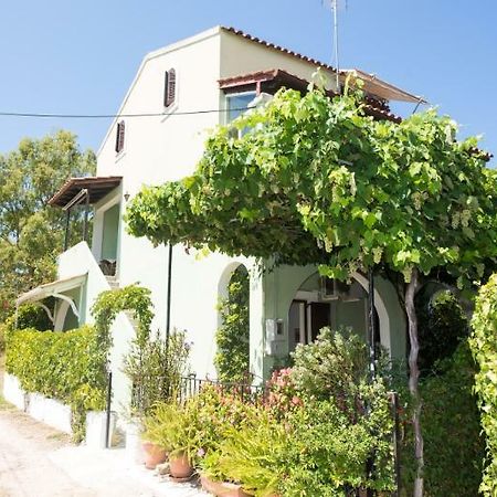 Villa Tina Acharavi  Exterior photo